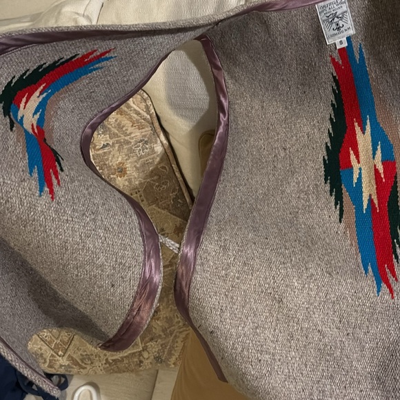 Ortega 100% all wool women’s Southwest’s vest - Picture 4 of 5